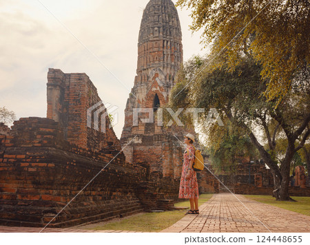 Travel to Ancient City of Ayutthaya, Thailand 124448655