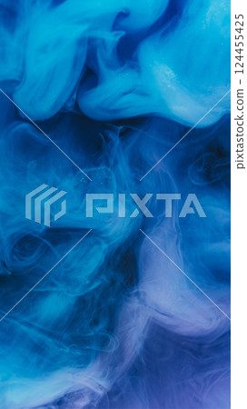 Pigment splash. Vapor mix. Blue violet cloud flow blend color on black background. Fantasy abstract blur fume spill acrylic ink in water. 124455425