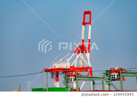 Gantry crane at Osaka Port 124455945