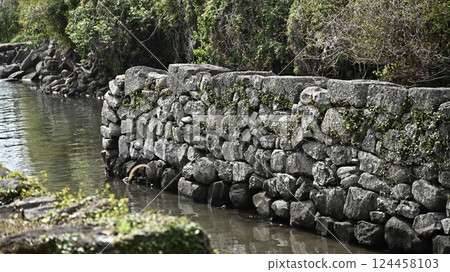 大村藩船倉遺址（長崎縣大村市：串島城的船倉） 124458103