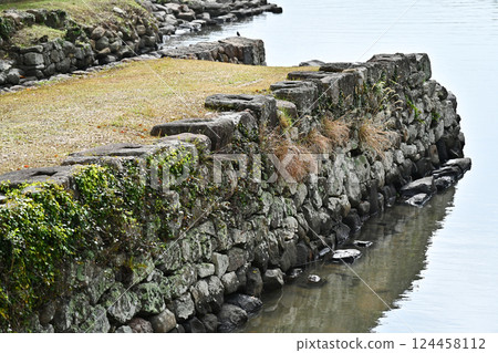 Omura Domain Funagura Ruins (Omura City, Nagasaki Prefecture: Funagura of Kushima Castle) 124458112