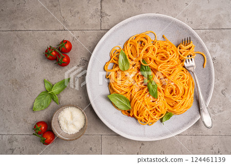 Traditional italian pasta Spaghetti with tomato sauce Traditional italian pasta Spaghetti with tomato sauce 124461139