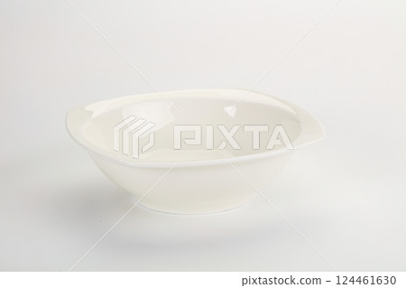 White ceramic empty bowl dishware White ceramic empty bowl dishware 124461630
