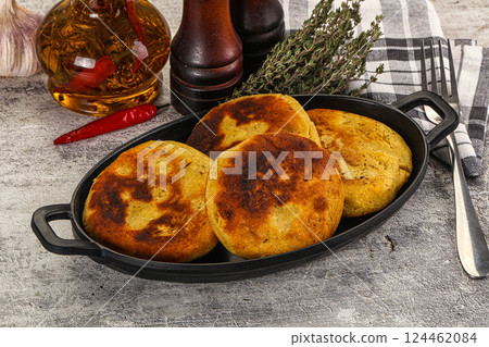 Georgian cuisine - Corn bread Mchadi Georgian cuisine - Corn bread Mchadi 124462084