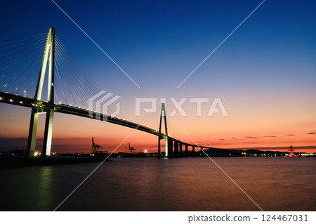 Shinminato Bridge and sunset Shinminato Bridge and sunset 124467031