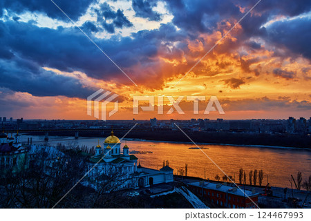 Stunning Winter Sunset Over Annunciation Monastery, Nizhny Novgorod 124467993