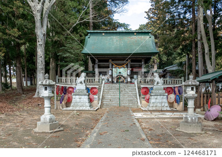 馬場八幡神社的石製通道與神社大門,又稱馬場八幡神社 馬場八幡神社的石製通道與神社大門,又稱馬場八幡神社 124468171