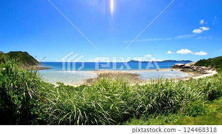 Okinawa Prefecture Tokashiki Island Aharen Cape Ocean view from the park parking lot 124468318