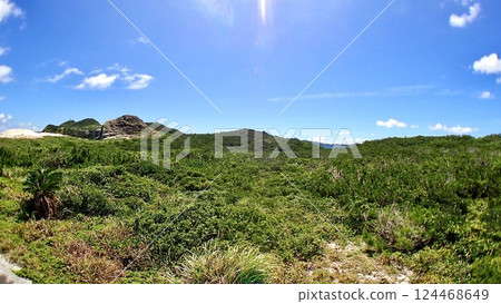 沖繩縣渡嘉敷島阿波連岬第一觀景台的景色 124468649
