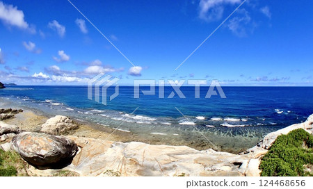 從沖繩縣渡嘉敷島阿波連岬散步道看到的風景 從沖繩縣渡嘉敷島阿波連岬散步道看到的風景 124468656