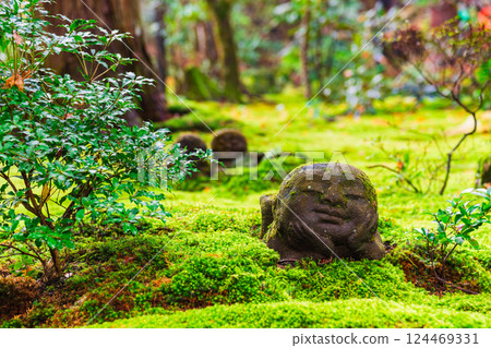 Autumn Kyoto Sanzenin Warabe Jizo Autumn Kyoto Sanzenin Warabe Jizo 124469331