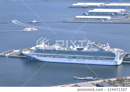 Yokohama cityscape in Japan, overlooking the Diamond Princess and Marine Rouge (Europa 2 arrives for the first time) 124471387