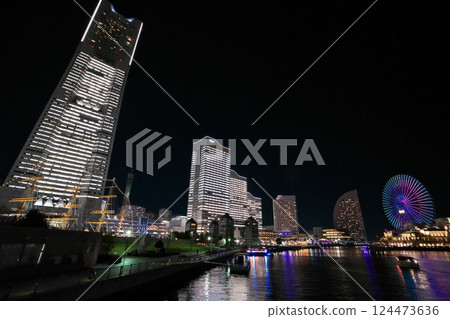 冬季橫濱港未來塔未來之光點亮灣區 冬季橫濱港未來塔未來之光點亮灣區 124473636