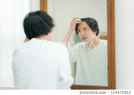 Men who care about hair 124475952