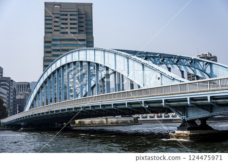 隅田川和晴海運河沿岸的風景 124475971