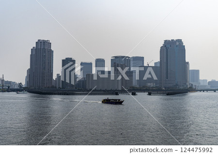 Scenery along the Sumida River and Harumi Canal 124475992