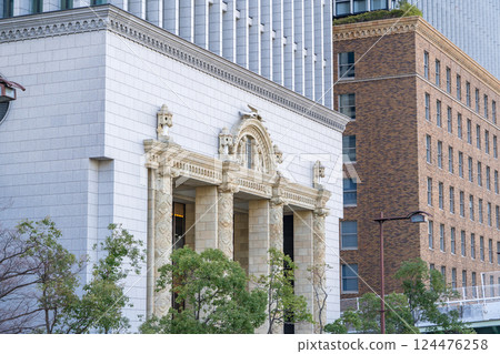 中之島大比魯(中之島大比魯東館) 大阪市北區中之島租戶大樓北入口 中之島大比魯(中之島大比魯東館) 大阪市北區中之島租戶大樓北入口 124476258