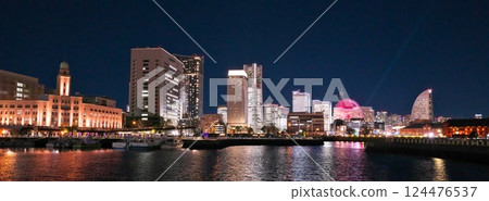 Winter: Towers Mirai lights illuminate the entire Yokohama Minato Mirai bay area, from Yokohama Customs to the Red Brick Warehouse Winter: Towers Mirai lights illuminate the entire Yokohama Minato Mirai bay area, from Yokohama Customs to the Red Brick Warehouse 124476537