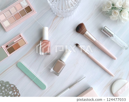 Cute spring color cosmetics background material 124477033