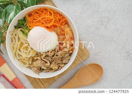 拌飯碗圖片 124477935