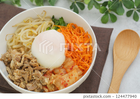 拌飯碗圖片 124477940