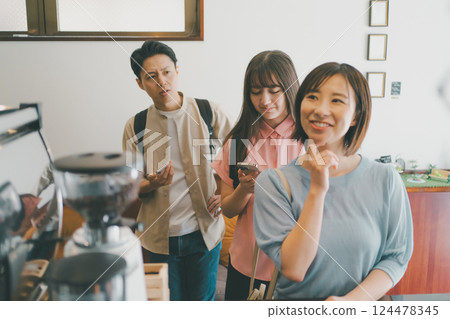 咖啡館 咖啡廳 cafe 124478345