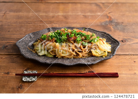 Fried noodles with green onions and salt 124478721