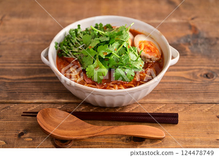 香辣香菜拉麵 香辣香菜拉麵 124478749