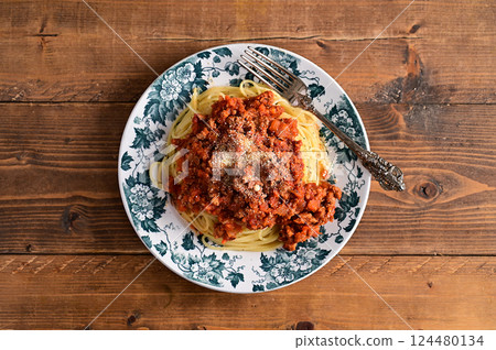 Meat sauce spaghetti 124480134