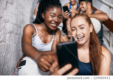 Selfie, friends and sports group on stairs after fitness workout training together. Smile, diversity happy men and women sport athletes positive bonding on social media video on smartphone app 124483411