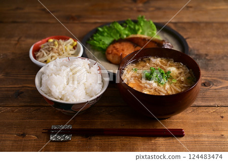 Soup and two dishes: broiled yellowtail and bean sprout namul 124483474