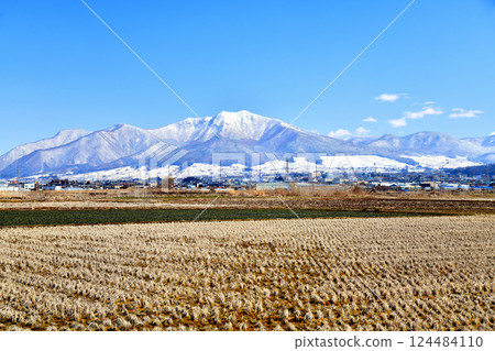 View of Takayashiroyama/Nakano city area from Nakano city (Nakano city, Nagano prefecture) [March 2025] 124484110