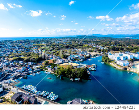 Ago Bay near the Shima Pearl Bridge (Shima City, Mie Prefecture) Ago Bay near the Shima Pearl Bridge (Shima City, Mie Prefecture) 124484225