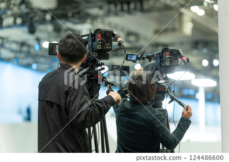 Cameraman distribution coverage 124486600