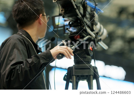 Cameraman distribution coverage Cameraman distribution coverage 124486603