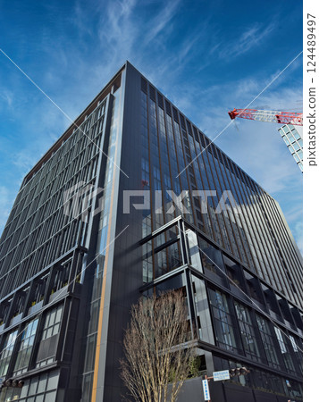 Image of office building 124489497