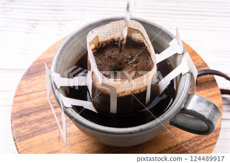 滴咖啡 滴咖啡 124489917