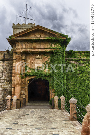 Main entrance to the Castle of Montjuic, Barcelona, Catalonia, Spain 124491779