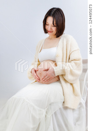 Pregnancy Maternity Photo Pregnancy Maternity Photo 124495073