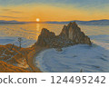 Evening view of Lake Baikal and Shaman Rock in winter 124495242