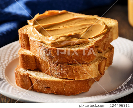 peanut butter 124496511