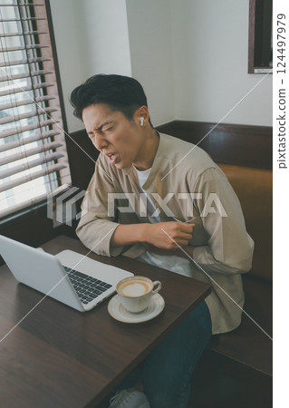 coffee shop, cafe, cafeteria 124497979