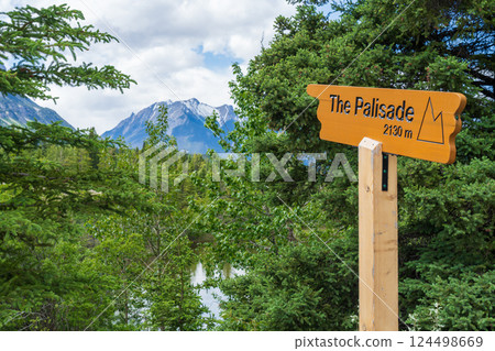 The Palisades Mountain Signpost in Jasper National Park. Canadian Rockies summer landscape. Alberta, Canada The Palisades Mountain Signpost in Jasper National Park. Canadian Rockies summer landscape. Alberta, Canada 124498669