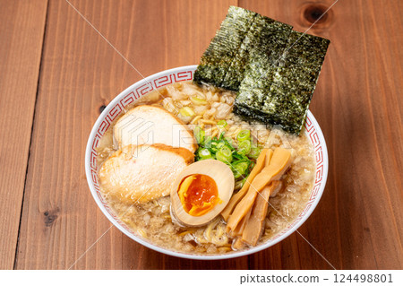 ramen  124498801