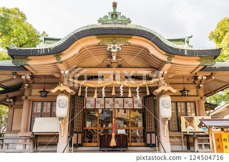 Zama Shrine (Ikasuri Shrine) Zama-san (Zama Shrine) Birthplace of the Watanabe family. God of protection of the home and safe travels. Worship hall 124504716