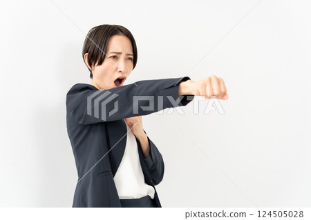 Women Business Kung Fu 124505028