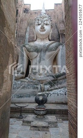 Buddha statue in Sukhothai Buddha statue in Sukhothai 124505677