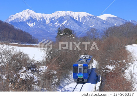 Yatsugatake山脈和Koumi線 Yatsugatake山脈和Koumi線 124506337