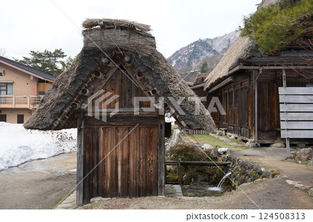 Snowy Shirakawago Snowy Shirakawago 124508313