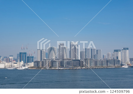 View of Harumi Pier from Rainbow Bridge 124509796